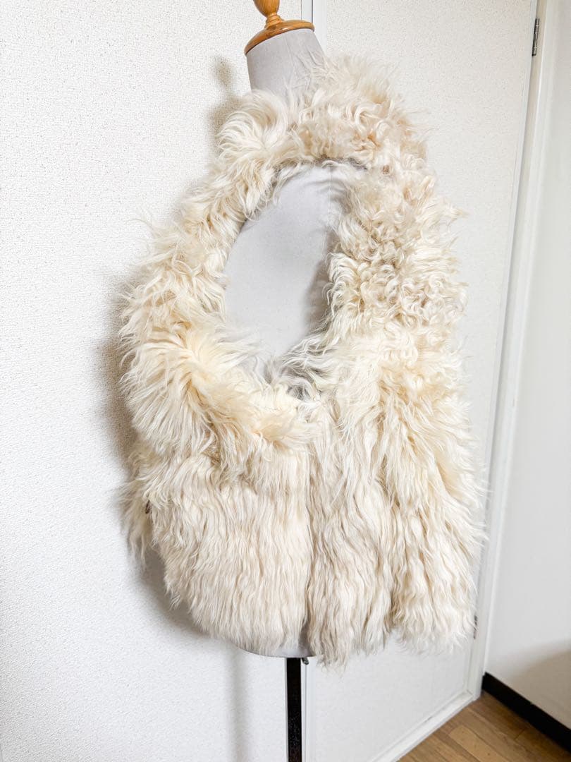 ロデオクラウンズ　rodeo crowne ムートン　毛皮　ベスト　リバーシブル