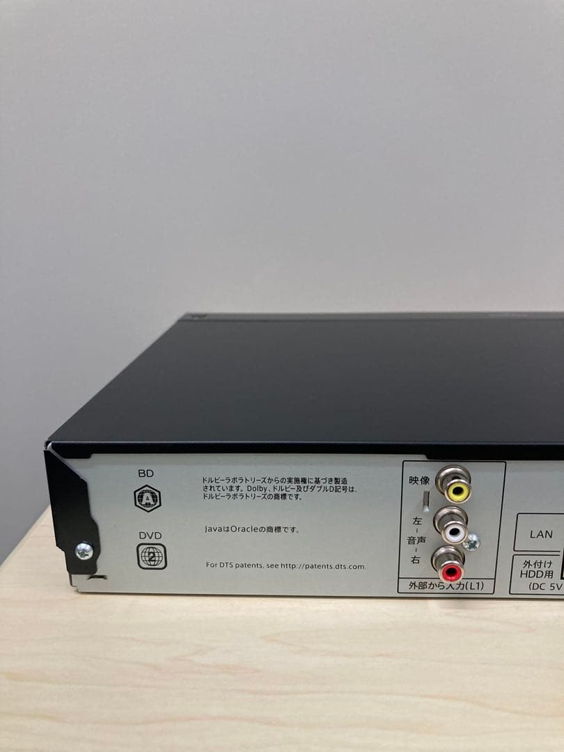 めっちゃ綺麗　シャープ　AQUOS ブルーレイ　 BD-W570