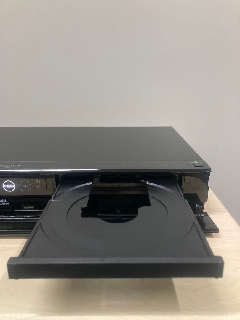 めっちゃ綺麗　シャープ　AQUOS ブルーレイ　 BD-W570