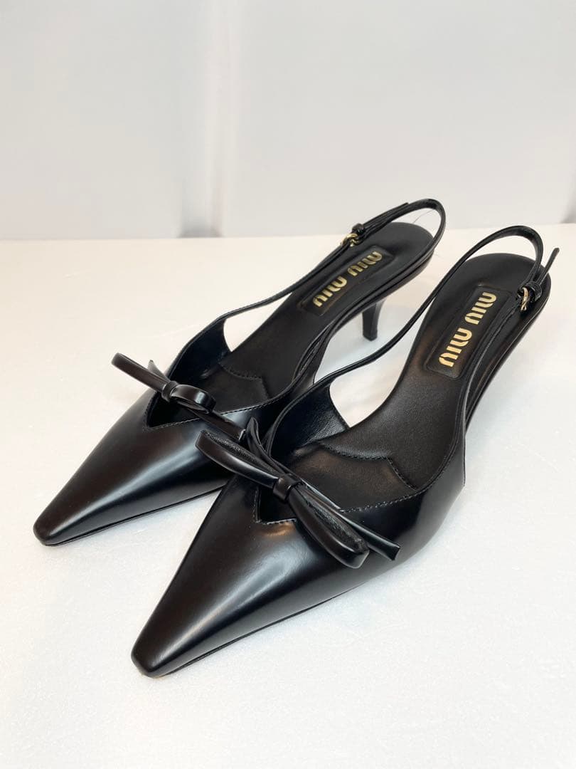 [キズ有り] MiuMiu レザー スリングバック ヒール(38/25cm)