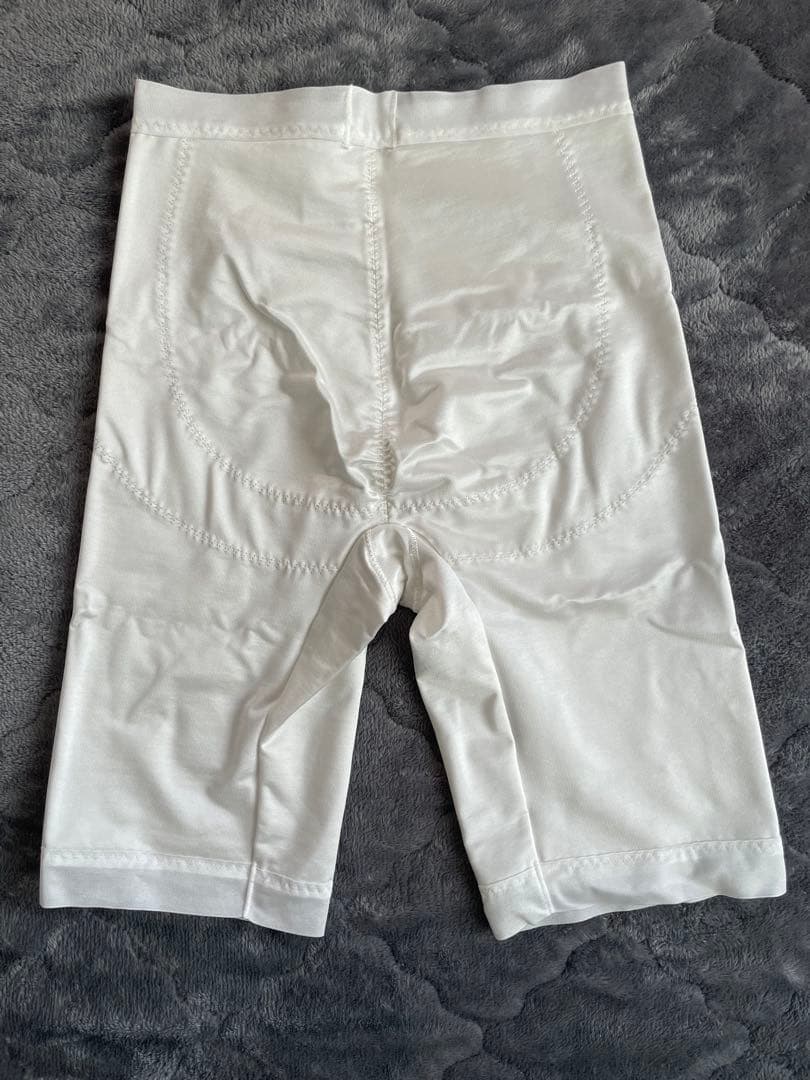 【bridal bloom】ブライダルインナー　ビスチェD7&ショーツL