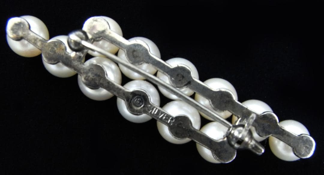 ★925シルバー(銀製)・１２粒アコヤ真珠（本真珠）アンティークブローチ★