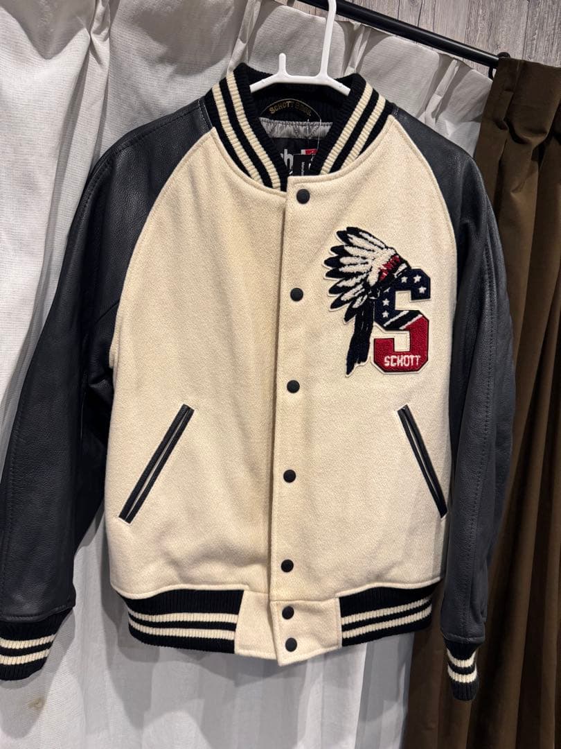 Schott スタジャン Lサイズ インディアンヘッド刺繍　未使用　ショット