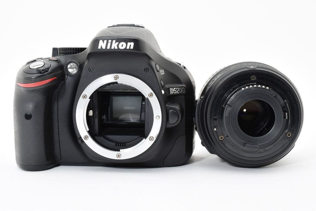美品✨Nikon D5200✨高画質 高性能AF✨標準ズームセット 手ブレ補正