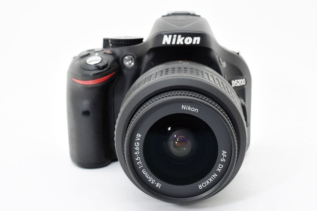 美品✨Nikon D5200✨高画質 高性能AF✨標準ズームセット 手ブレ補正