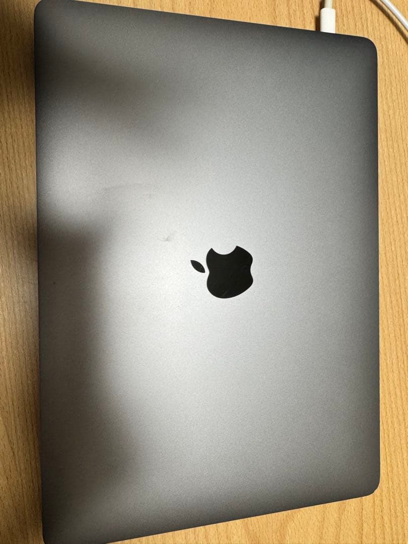 MacBook Pro M2 本体