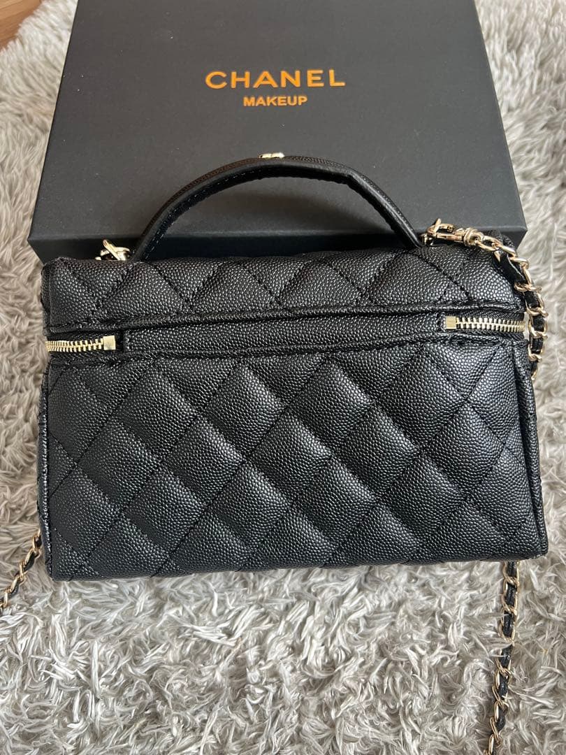 シャネル　CHANEL ノベルティ　バニティ　ショルダーバッグ　チェーンバッグ