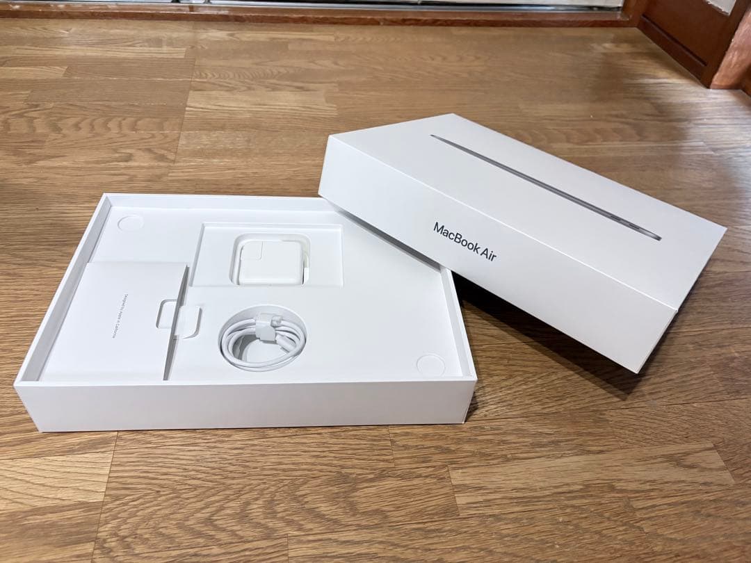 MacBook Air スペースグレイ 256GB M1、2020モデル