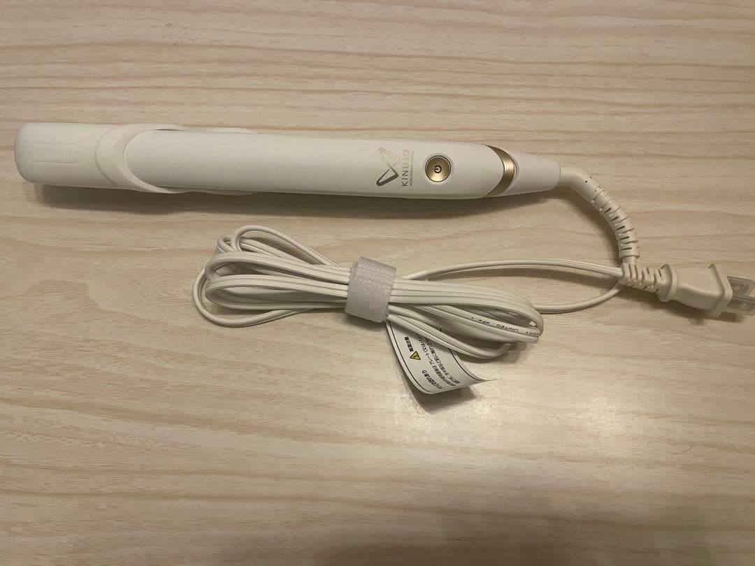 最終処分美品KINIJU ストレートヘアアイロン ホワイト