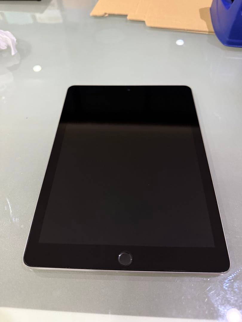 iPad (第6世代) シルバー