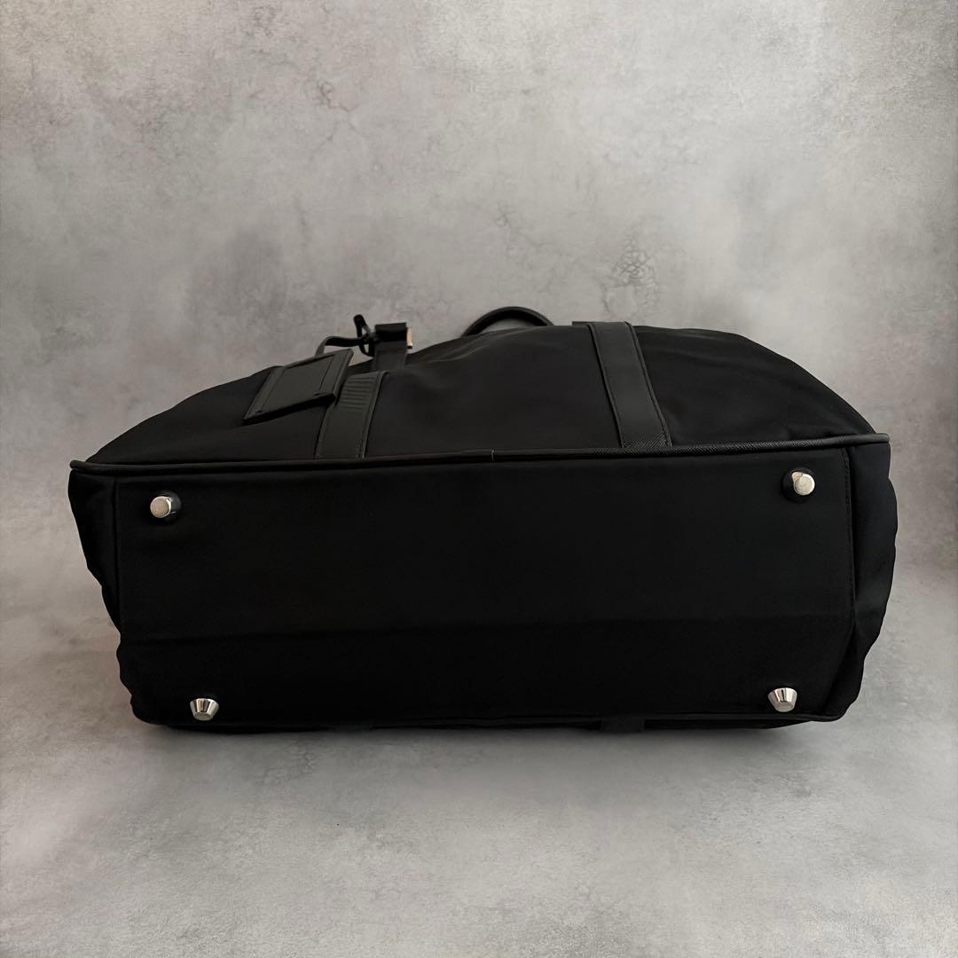 【美品✨】PRADA ボストントート　ナイロン×サフィアーノレザー　黒　三角ロゴ