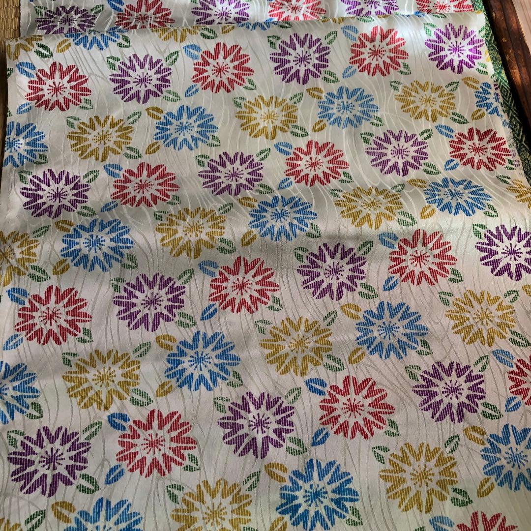 反物　着物　長襦袢　紋　絹　ホワイト　花柄　レトロ　リメイク　コスプレ