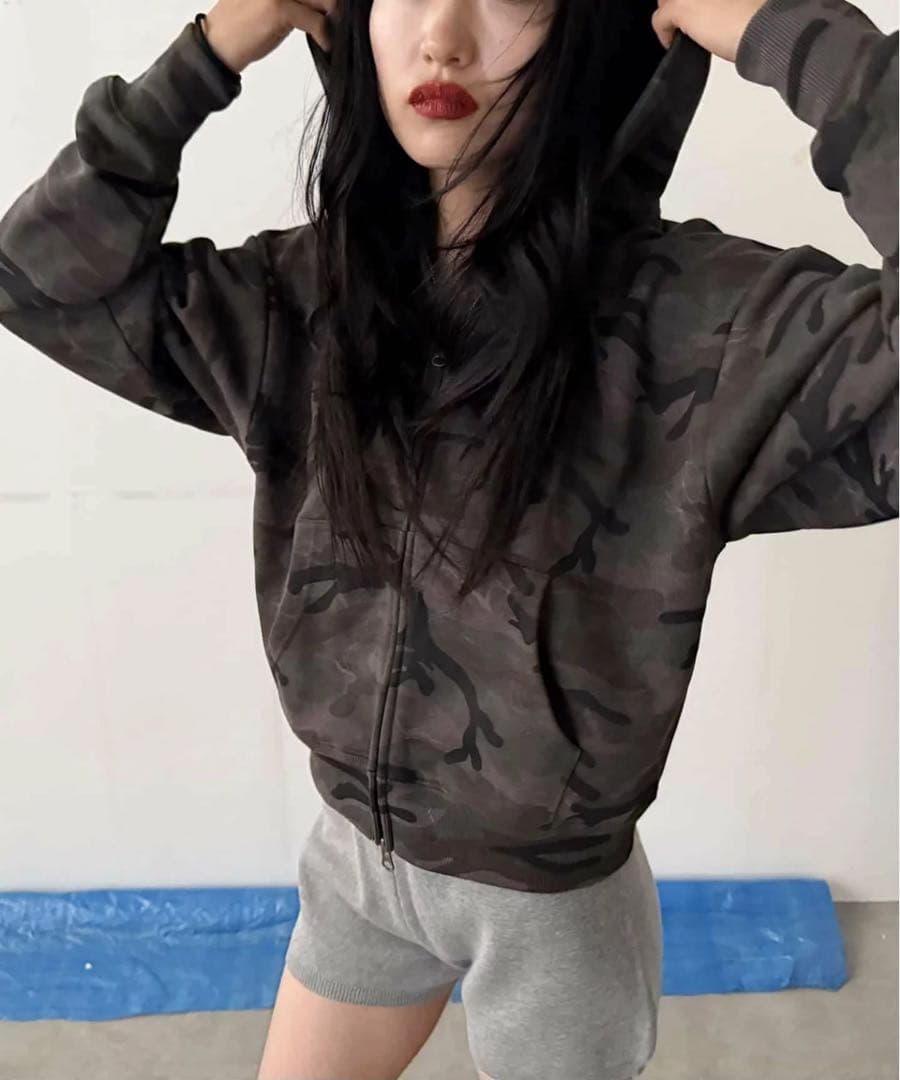 Oriens JOURNAL STANDARD カモフラージュフーディー