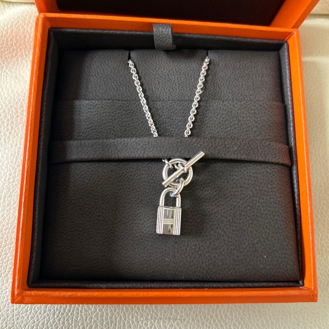 入手困難　国内正規品 エルメス ケリーカナデペンダント アミュレット　SV925