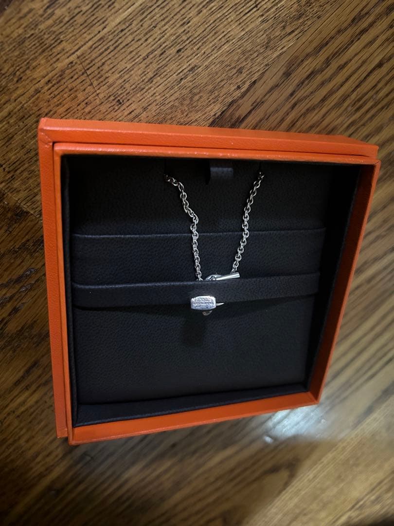 入手困難　国内正規品 エルメス ケリーカナデペンダント アミュレット　SV925