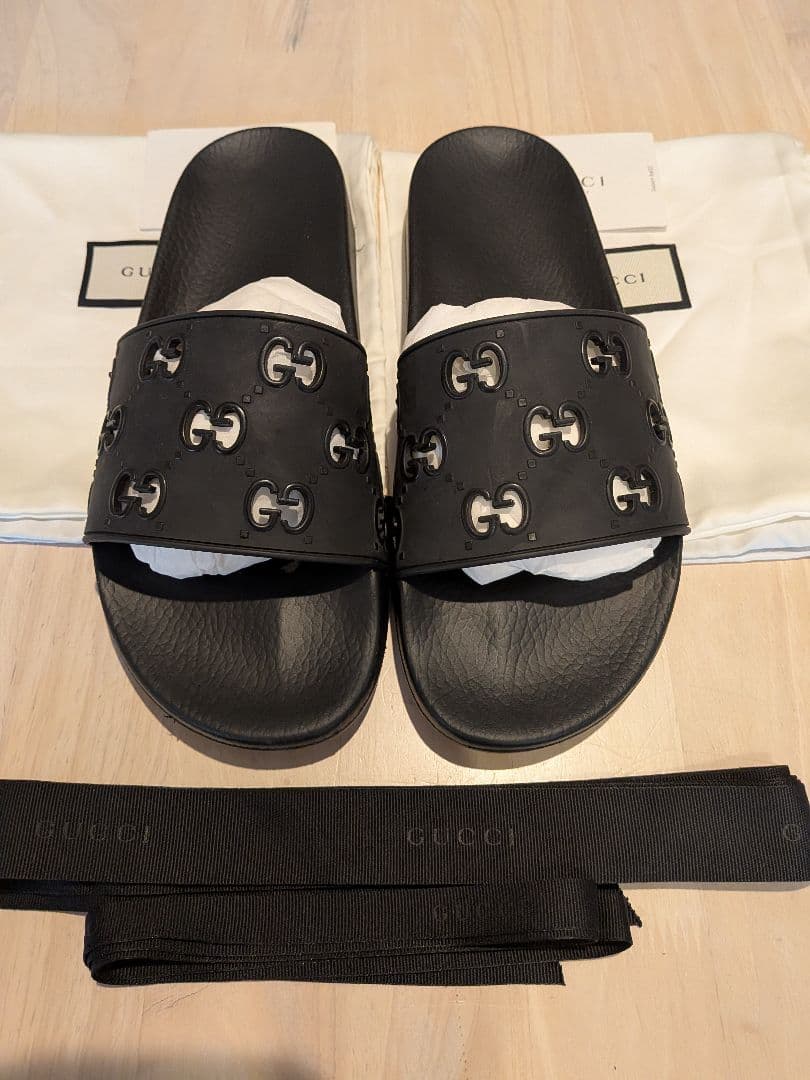 GUCCI ブラック スライドサンダル