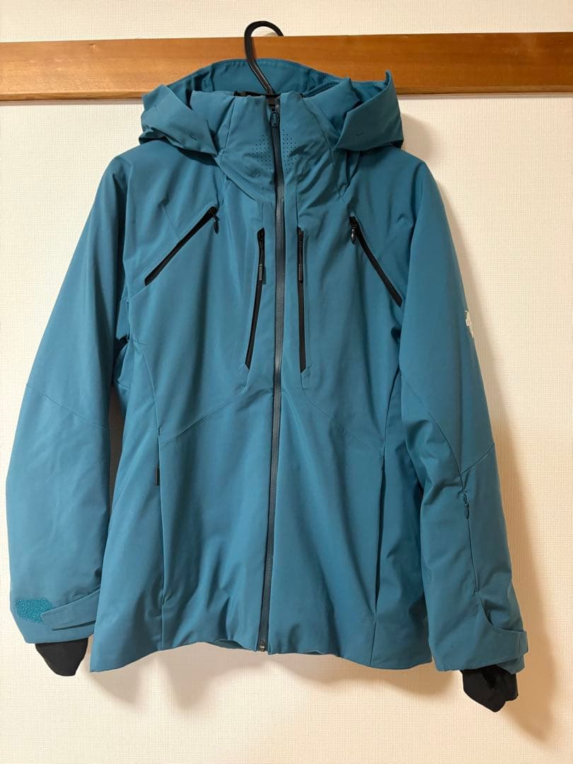 デサント スキーウェア　ジャケット　S.I.O INSULATED JACKET