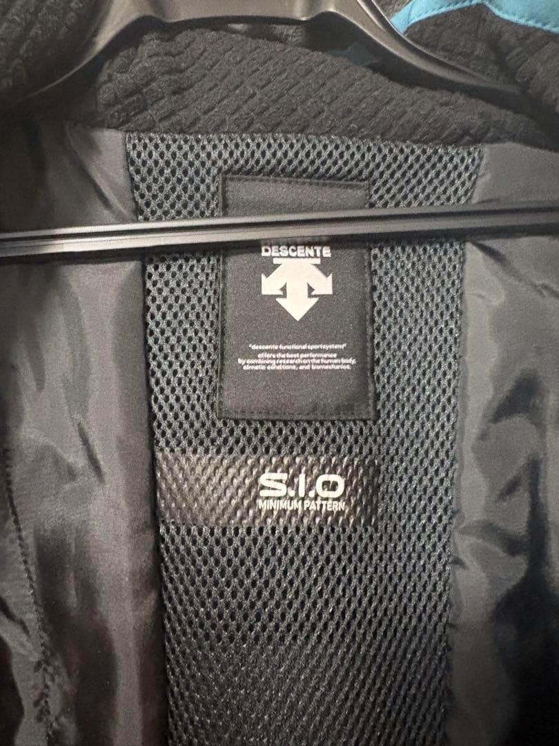 デサント スキーウェア　ジャケット　S.I.O INSULATED JACKET