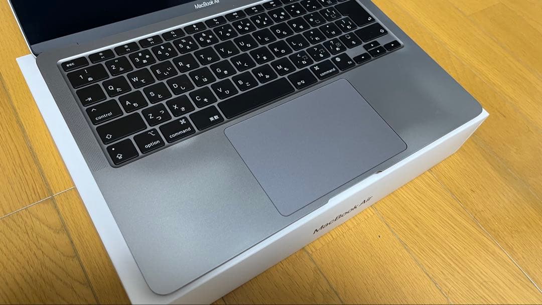 MacBook Air13インチM1 8GBメモリ256GB SSD