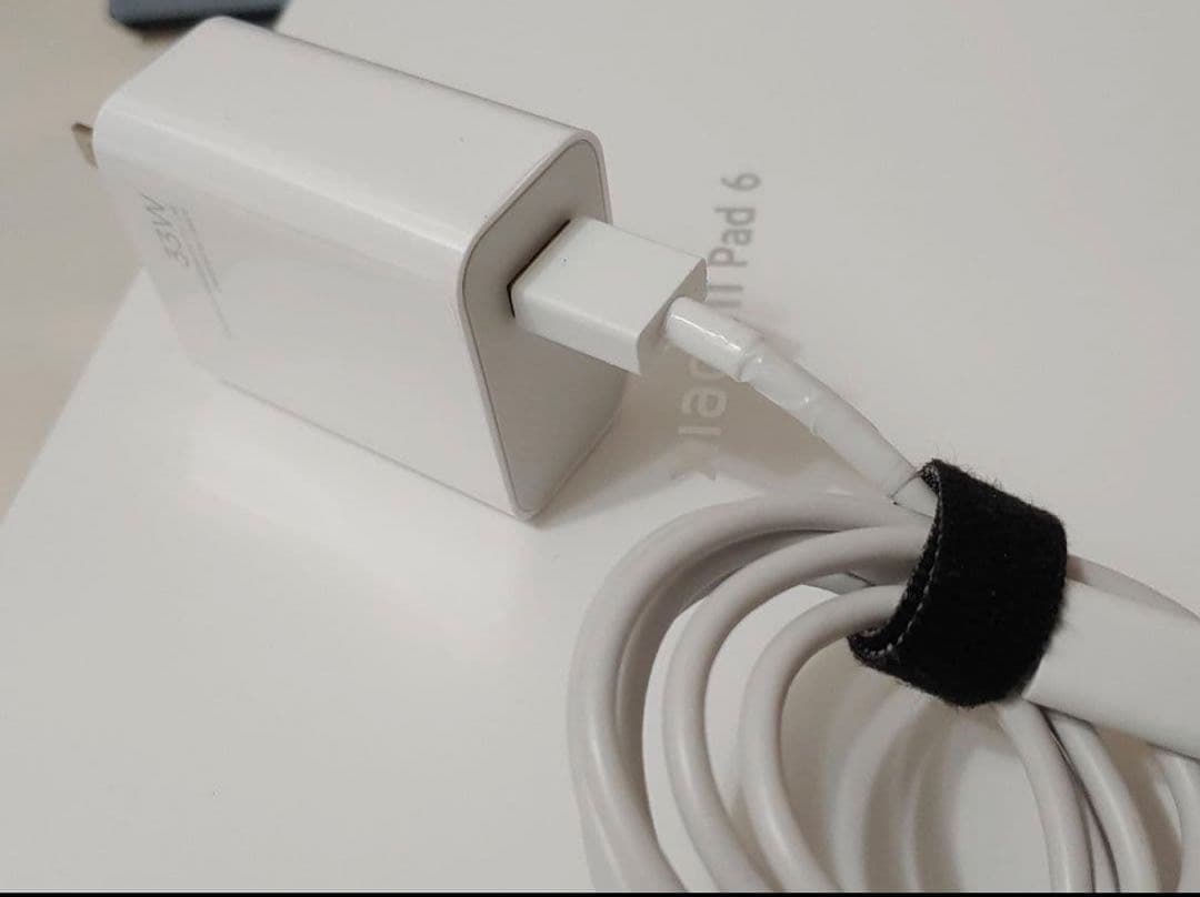 Xiaomi Pad 6 本体 充電器 ケース付き