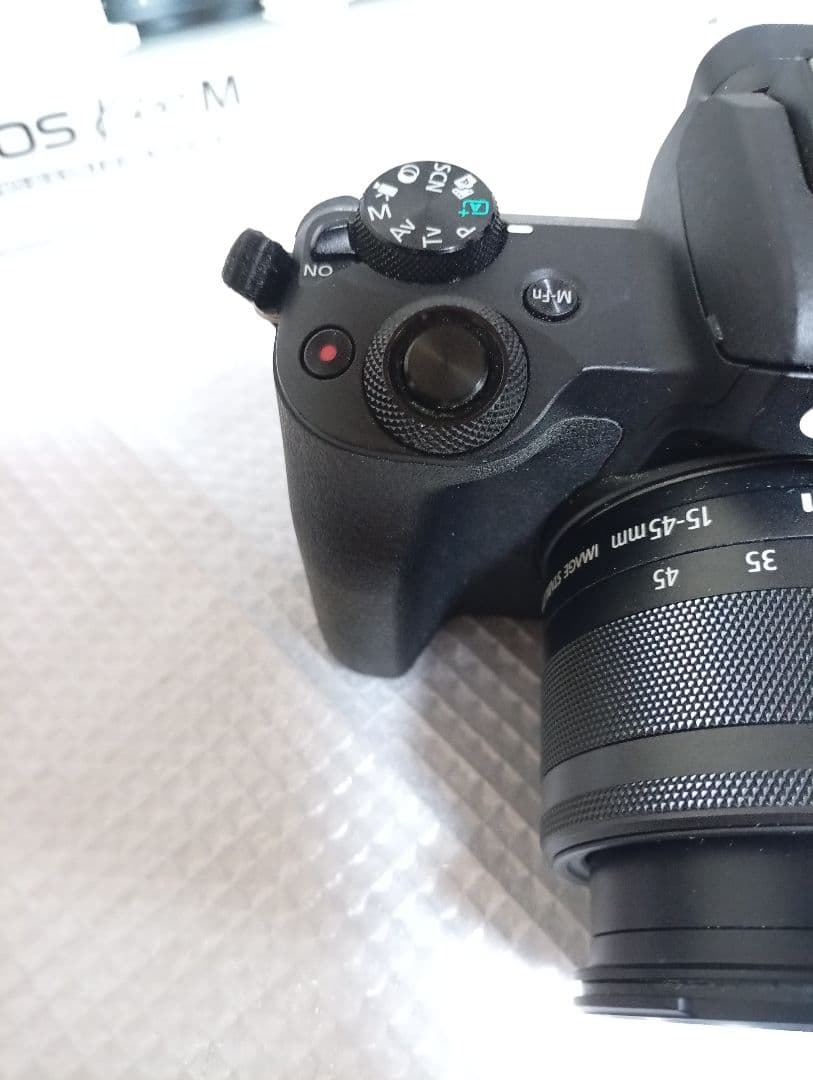 CANON Kiss M Wレンズ 15-45mm　55-200mm 美品箱付!