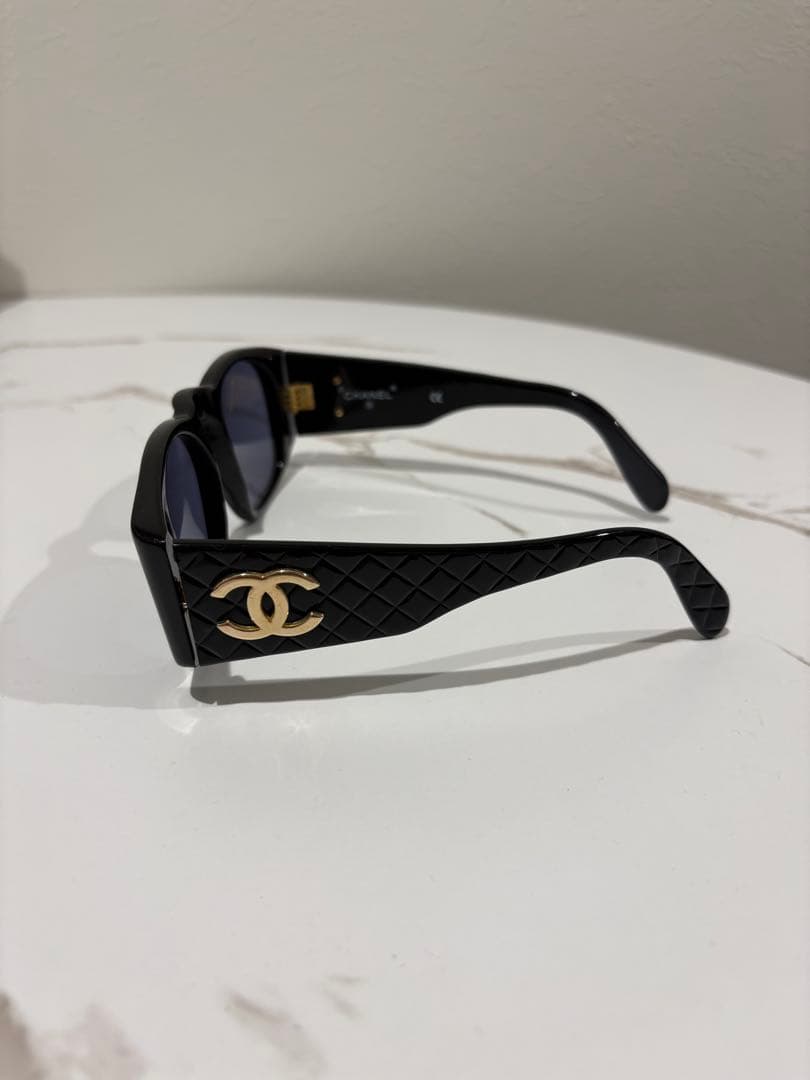 CHANEL サングラス ブラック キルティングデザイン