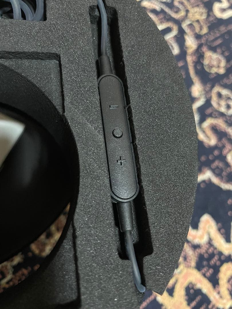 SHURE AONIC4 高遮音性 有線イヤフォン SE42HYBK+UNI-A