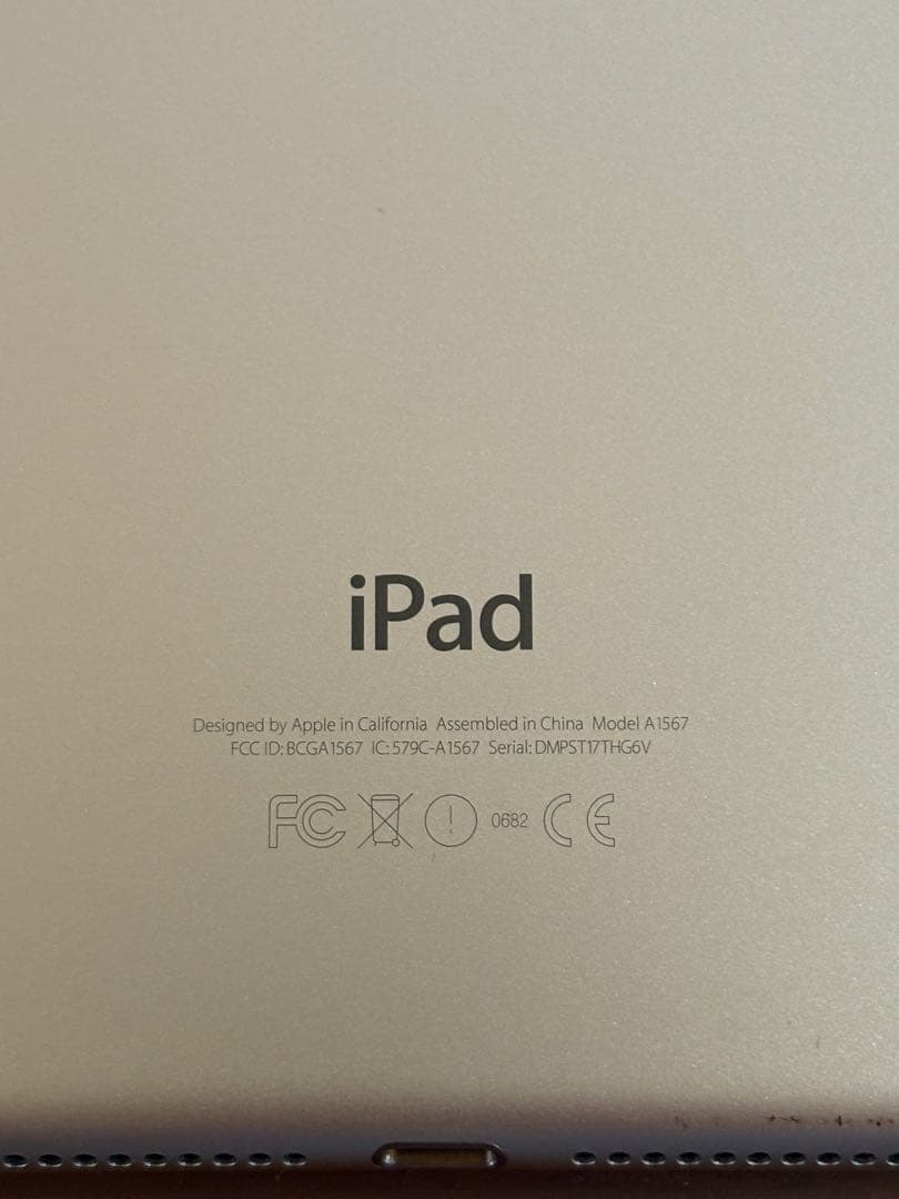 Apple iPad air 第二世代　cellular 32G