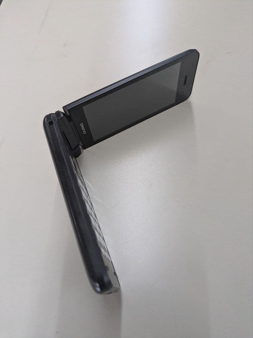 ソフトバンク　DIGNOケータイ3 902KC 本体