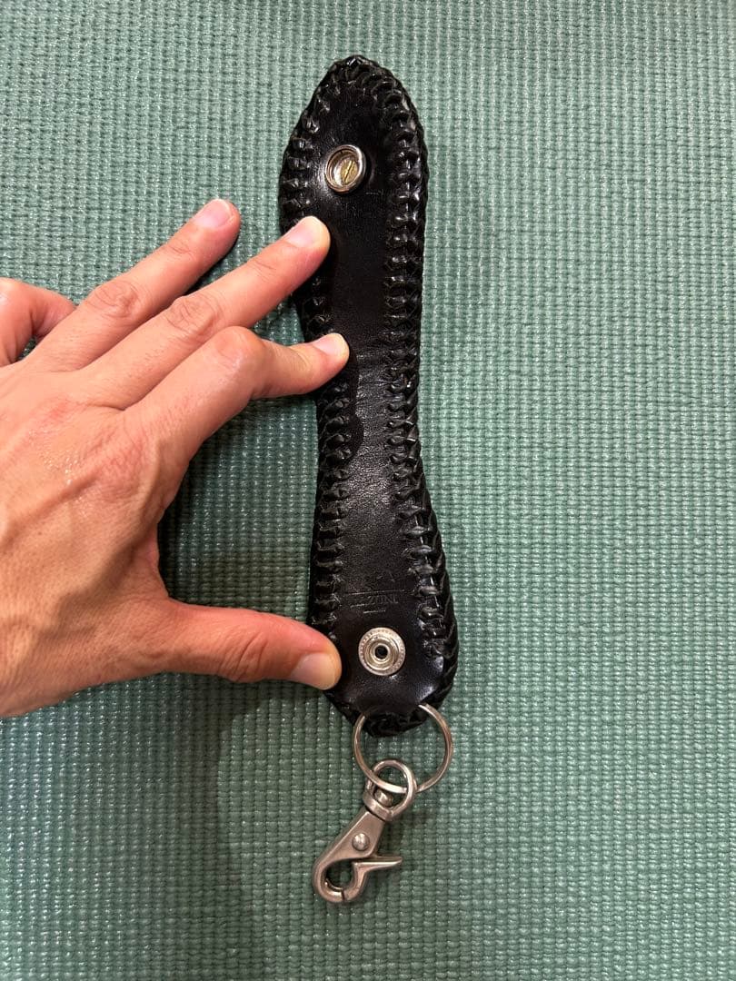 ALZUNI アルズニ キーホルダー ベルトループ シルバー製バッファロー付き