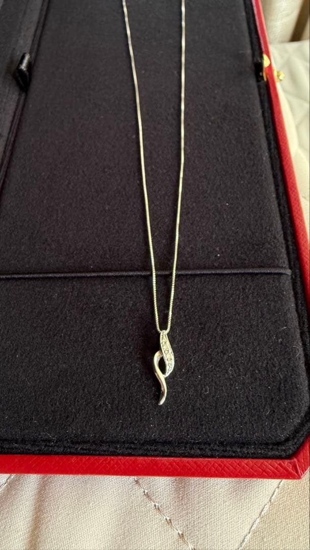 K18ホワイトゴールドダイヤネックレス0.05