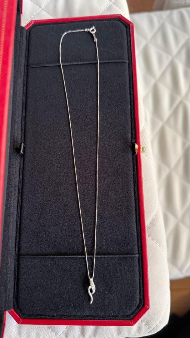 K18ホワイトゴールドダイヤネックレス0.05