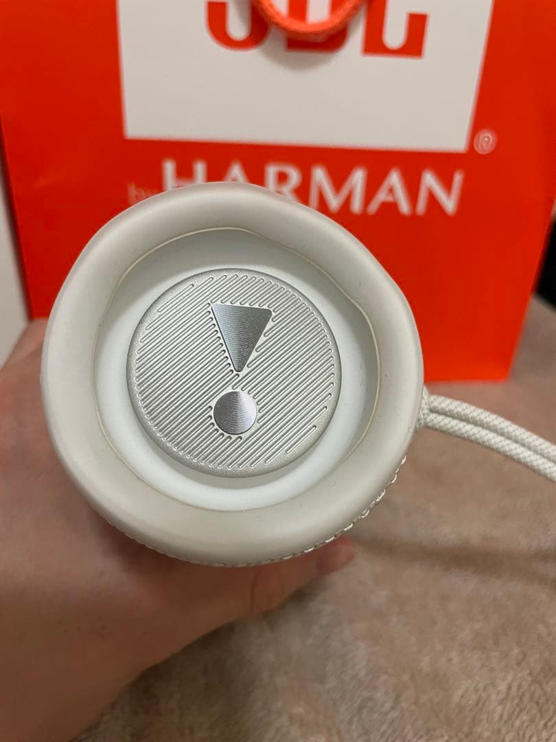 JBL FLIP6 ホワイト Bluetoothスピーカー