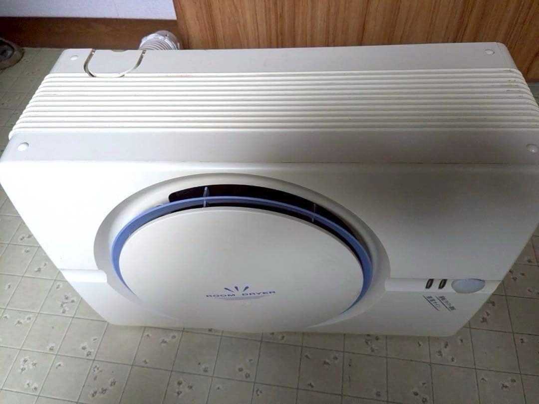 ダイキンDAIKINルームドライヤー リモコン有JTK10BS-W