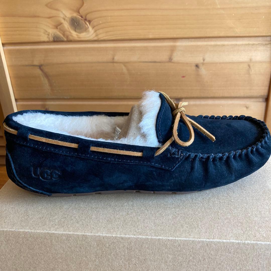 【Chi-⭐︎】【新品】UGG DAKOTA ダコタ 24cm(US7) 黒