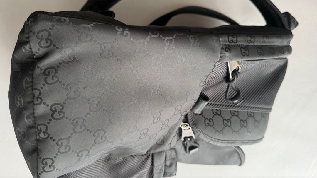 GUCCI GG ナイロン ミディアム バックパック