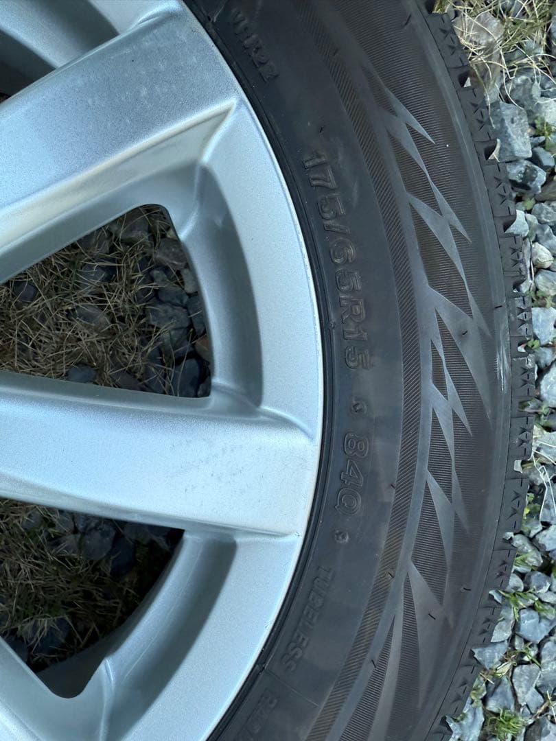 175/65R15 24年製あり　スタッドレスホイールセット　アクア等