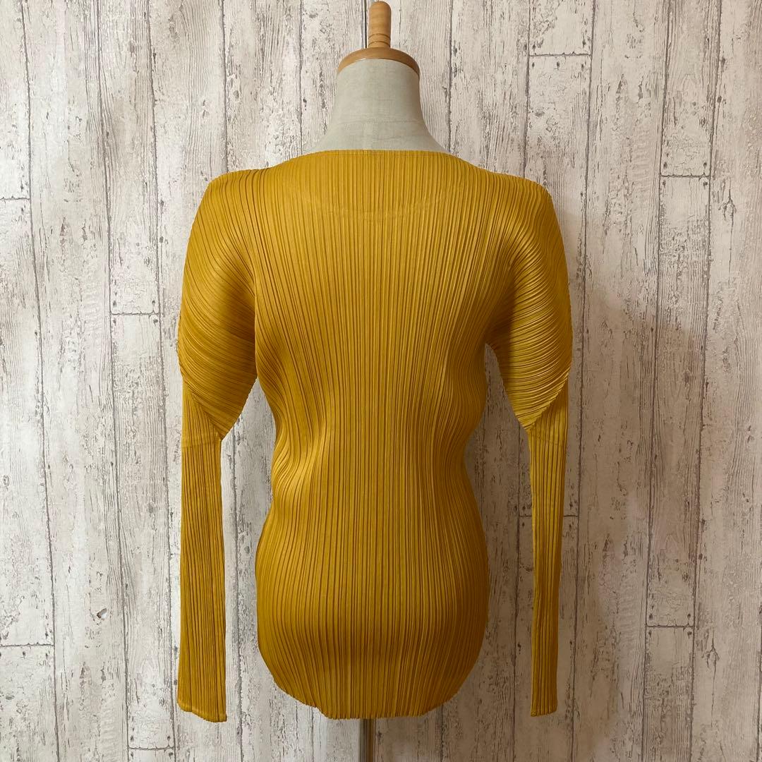 PLEATS PLEASE プリーツプリーズ イッセイミヤケ プリーツカットソー
