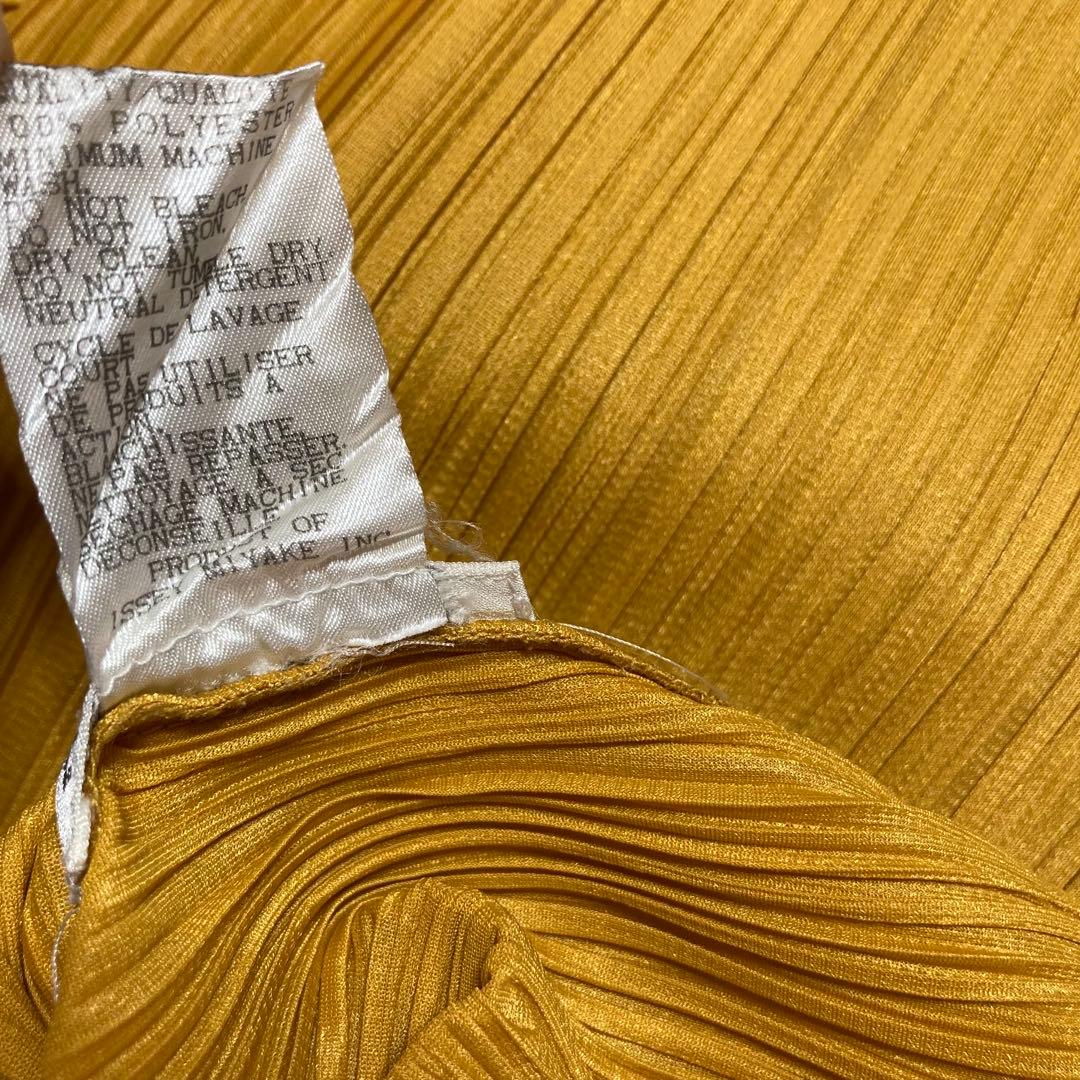 PLEATS PLEASE プリーツプリーズ イッセイミヤケ プリーツカットソー