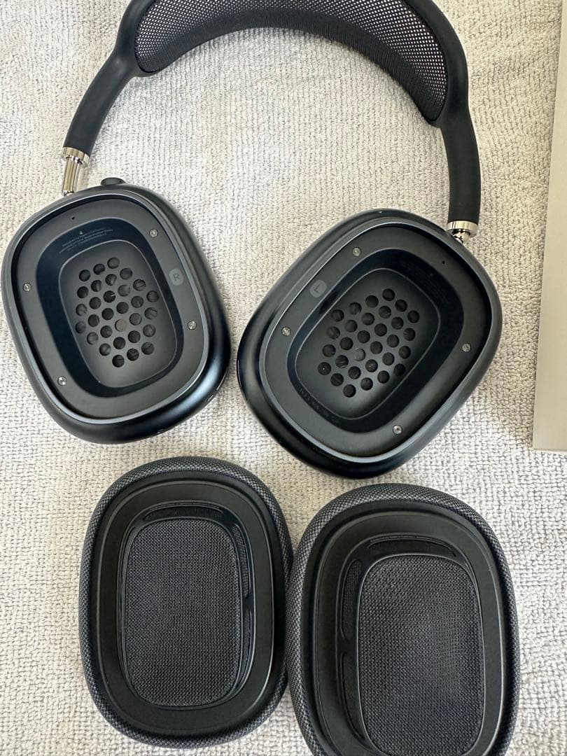 AirPods MAX 2世代 別売りケース付き