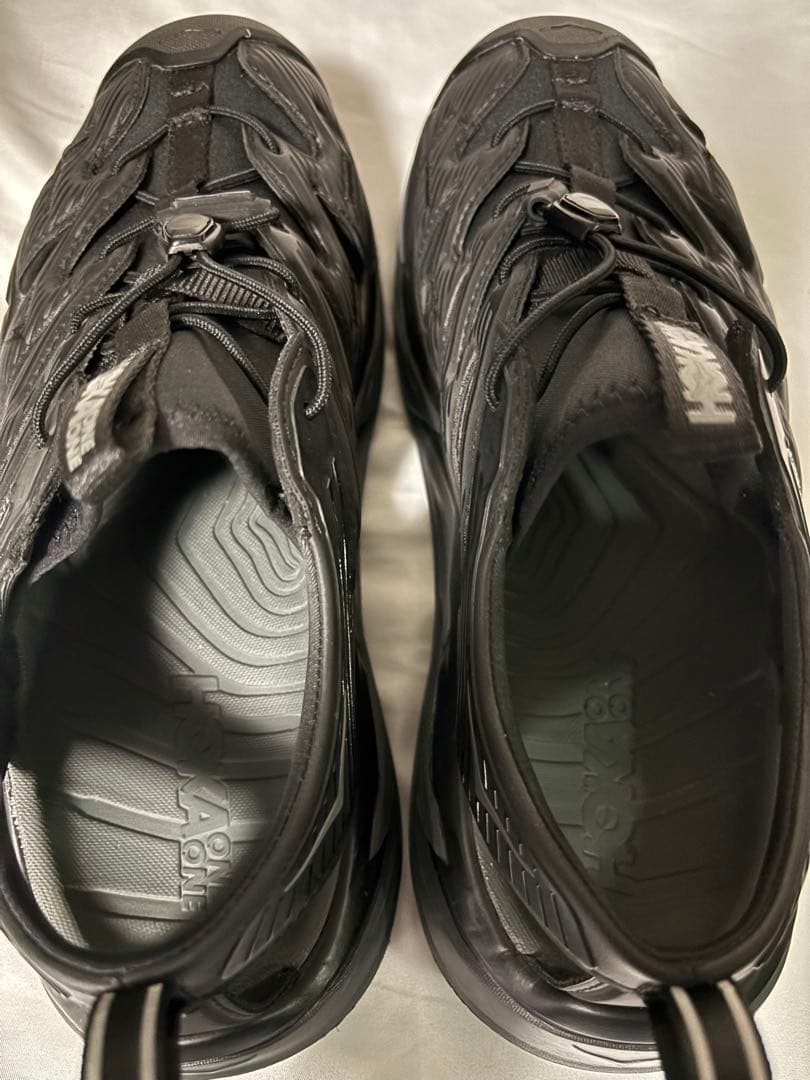 HOKA HOPARA(BLACK / CASTLEROCK)(ホカ ホパラ)