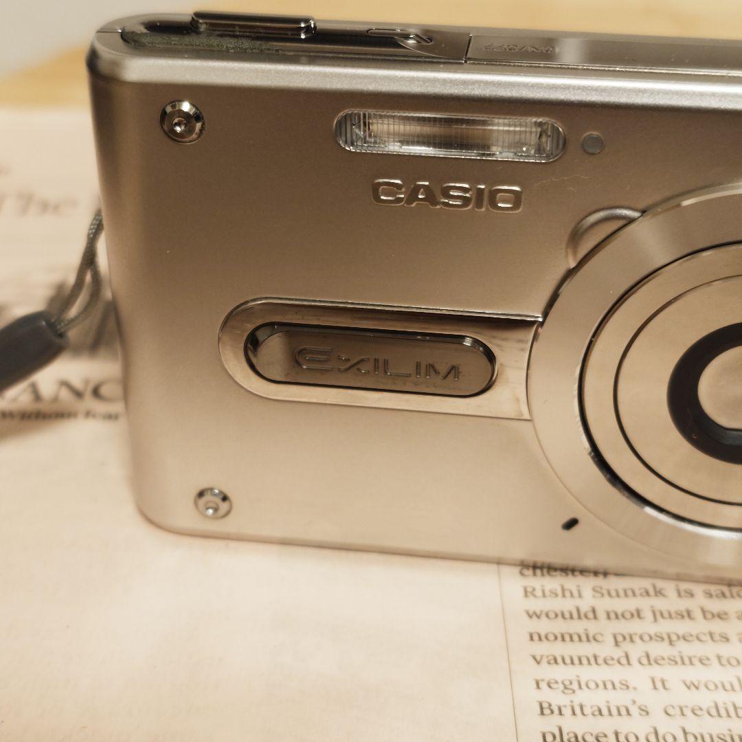 デジカメ CASIO EXILIM EX-S100