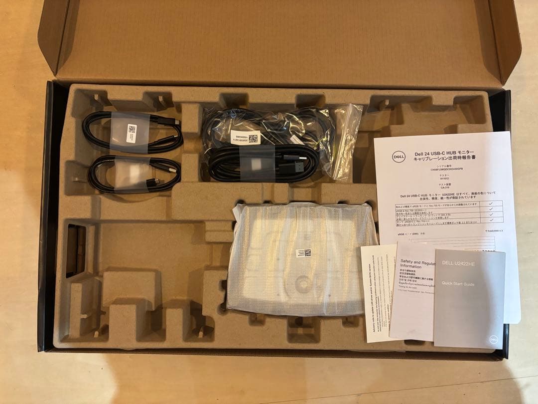 Dell U2422HE 23.8インチ USB-C HUB モニタ−　④