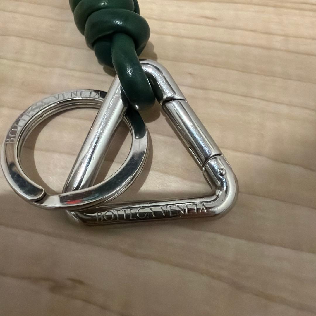 BOTTEGA VENETA トライアングル キーリング