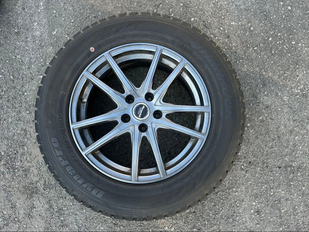 225/65R17 スタッドレスタイヤ　ホイール4本セット　ハリアー