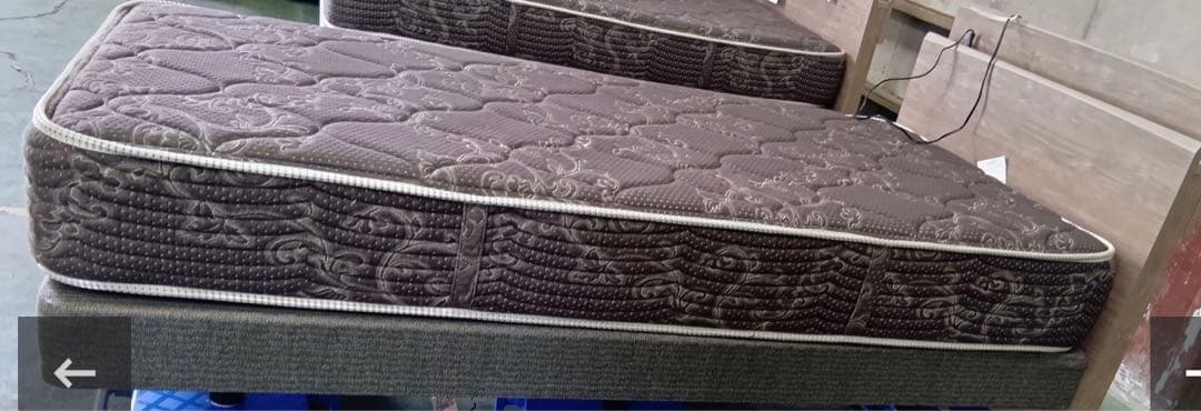 美品 シモンズ　グランゲート　ベッドフレーム&マットレス