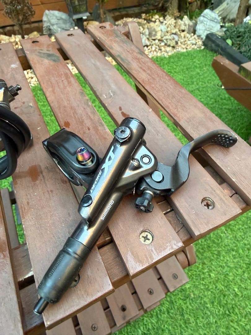 J*o様 Deore XT ブレーキセット シマノ 4ピストン リア＆フロント