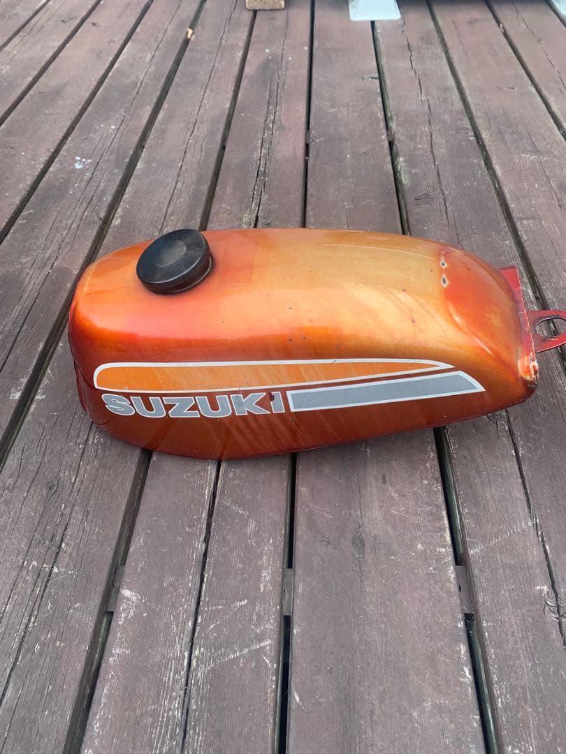 ★希少★SUZUKI バイクタンク オレンジ色　ハスラー　TS90