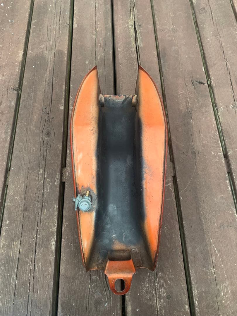 ★希少★SUZUKI バイクタンク オレンジ色　ハスラー　TS90