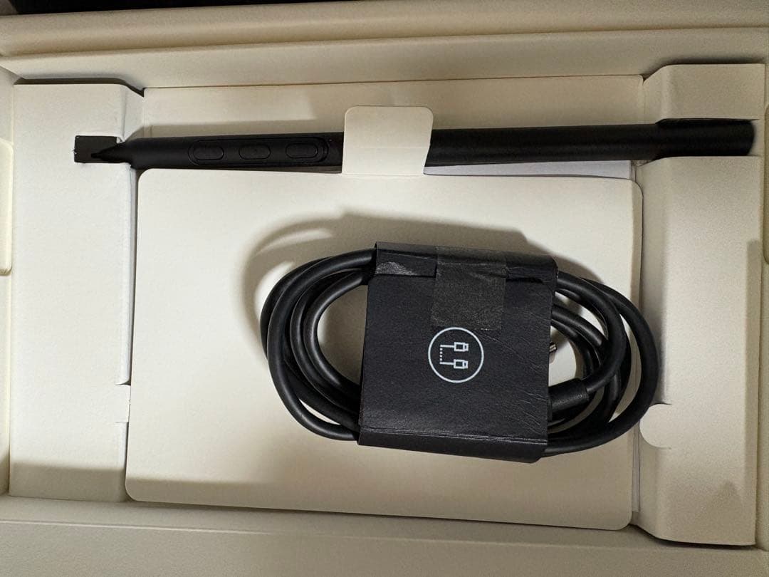 wacom movinkpad11本体　ペン　フィルム付き